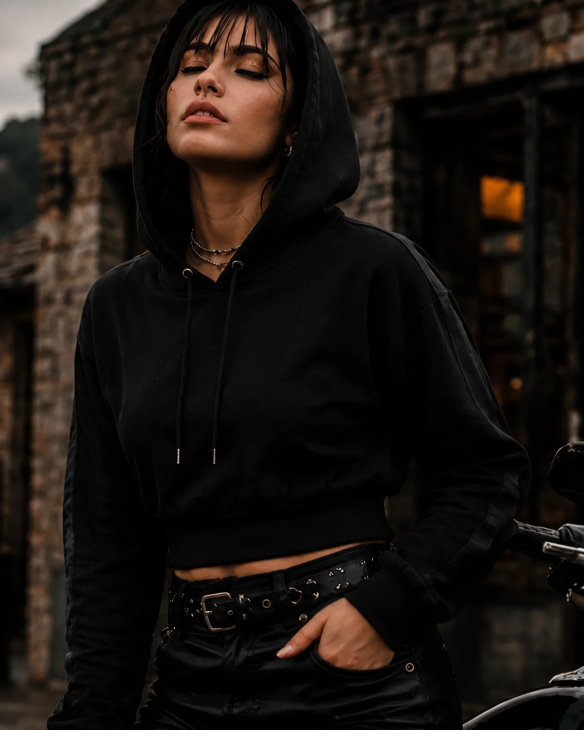 Blusa Cropped Shadow — editorial Klan Custom